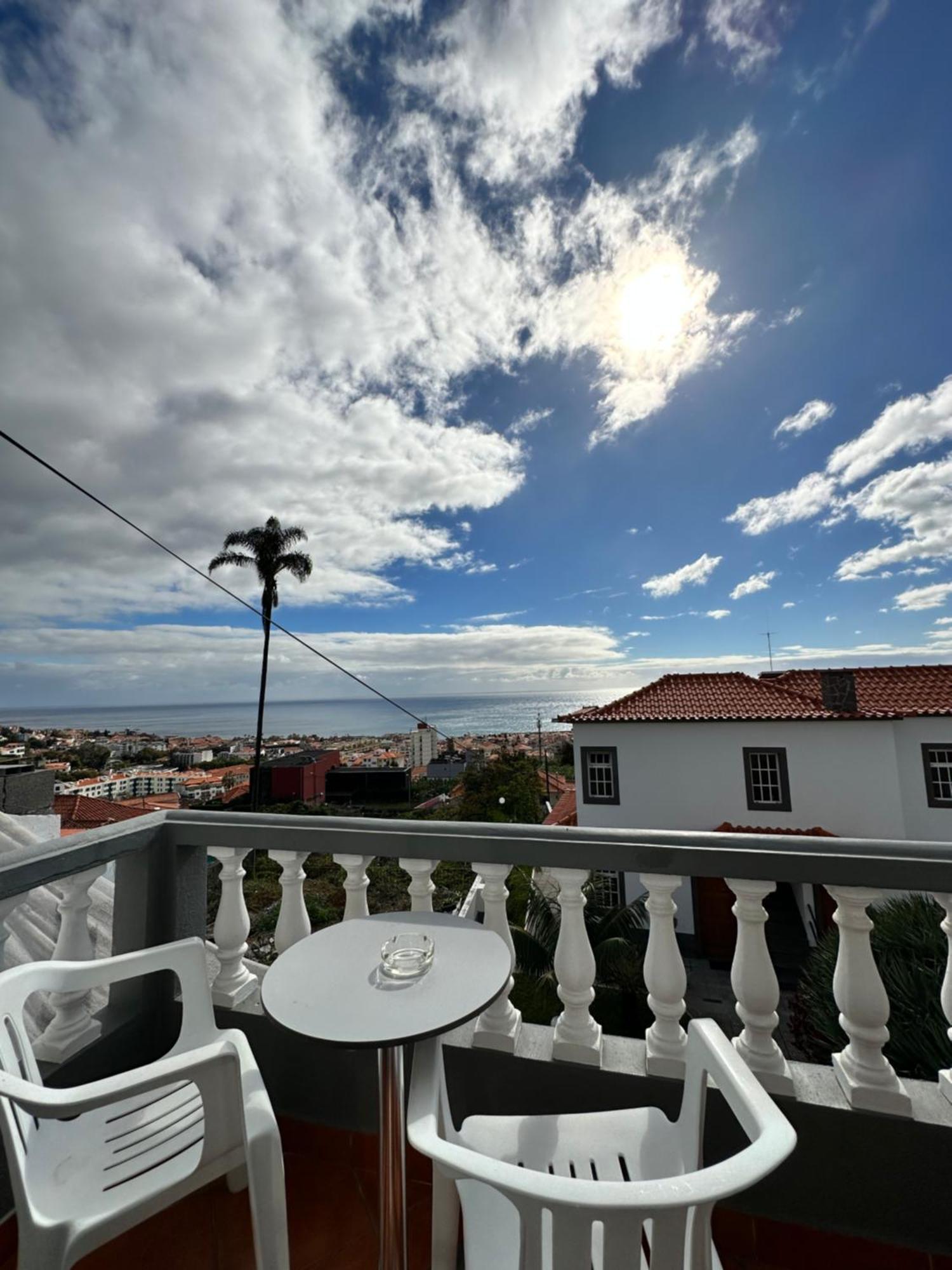 Valhalla Panorama - The Old Residencial Pina Funchal (Madeira) Quarto foto