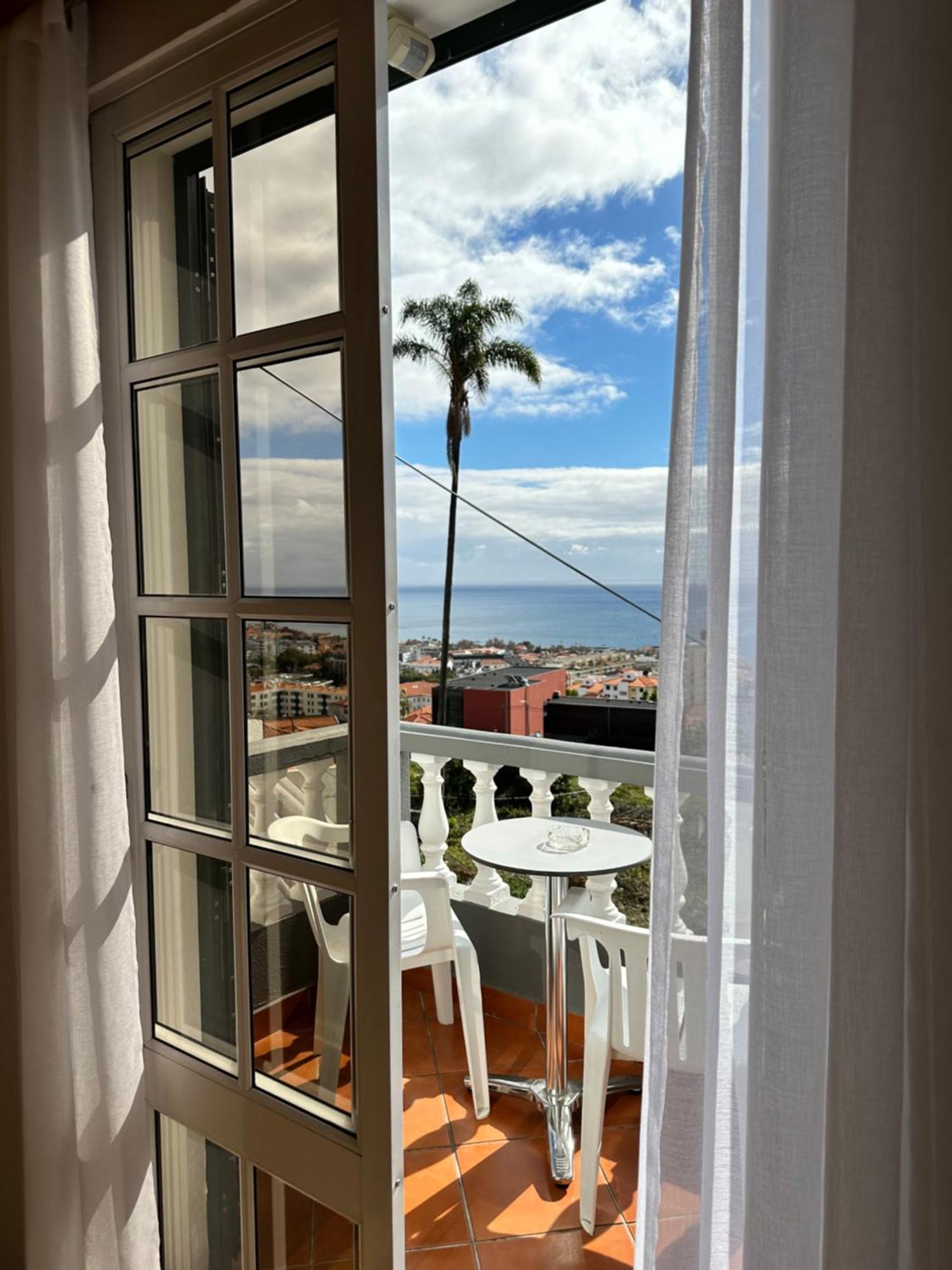 Valhalla Panorama - The Old Residencial Pina Funchal (Madeira) Quarto foto